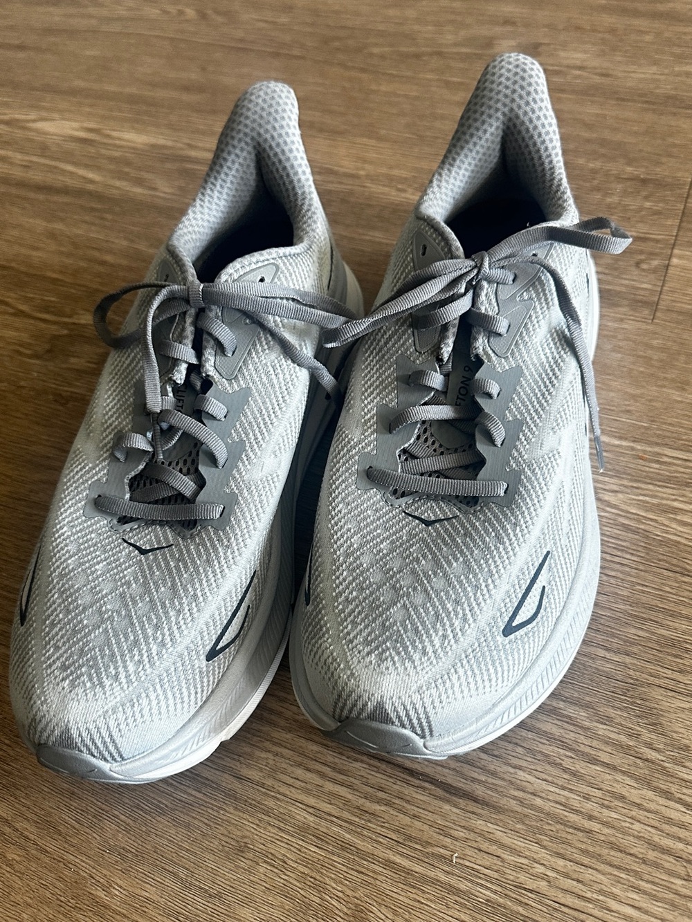 NEW Hoke Clifton 9 Grey Men’s 10.5